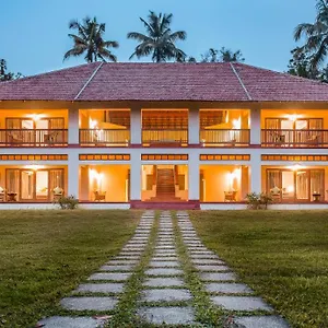 4* Resort Windermere River House